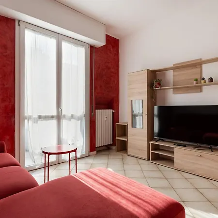 アパート Guesthost - Certosa Cozy Flat With Balcony