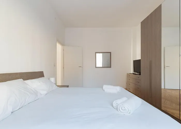 Guesthost - Certosa Cozy Flat With Balcony * Milan