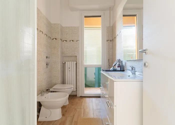 Guesthost - Certosa Cozy Flat With Balcony Apartment Milan